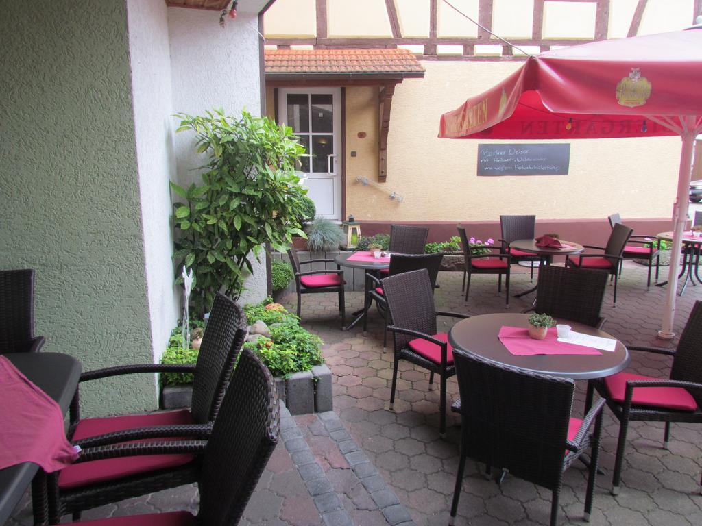 Hotel Zum Erker Trebur Exterior foto